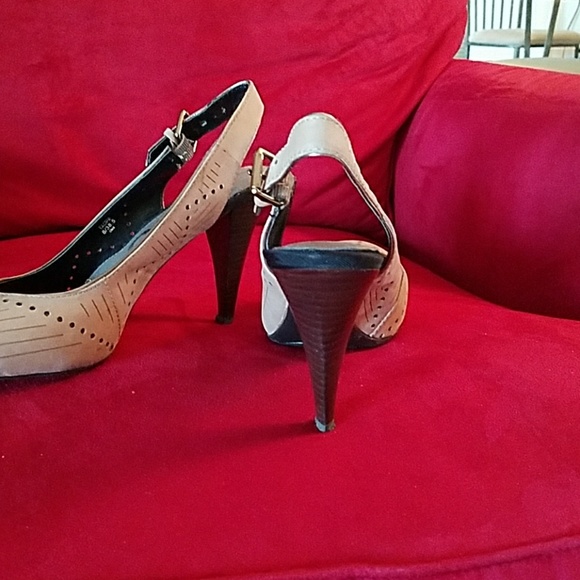 Shoes - Picture 2 of 5